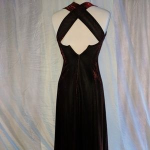 Black red shimmer evening gown